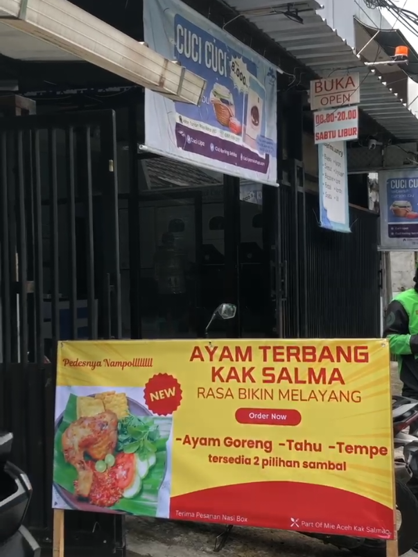 Bismillah Grand Opening Mie Sop Medan - Bakso & Ayam Terbang Kak Salma✨ Mari merapat🛵 #kulinertiktok #kulinerkelapagading #masakanaceh 