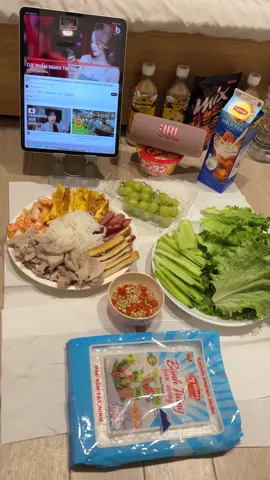 Mưa gió lại cuốn chill chill😋 #Tokyo13🇯🇵