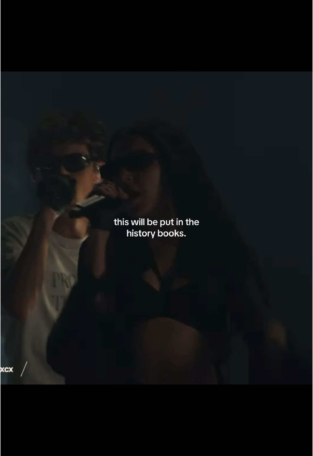 her whole set was sooo crazyy #charlixcx #troyesivan #fyp #coachella #viral 