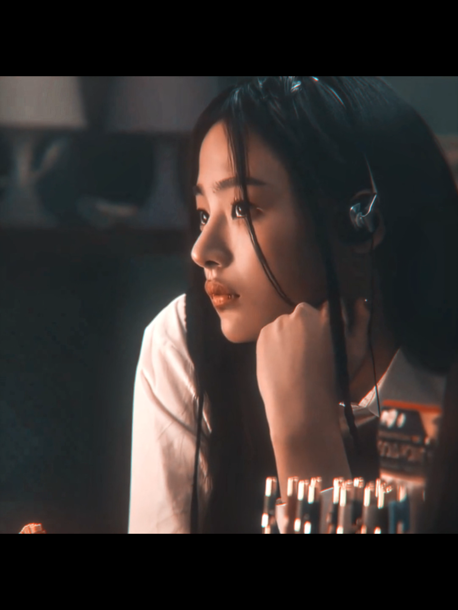 Minji - Sunflower (No fr3aky edits until the holy week ends😔) #newjeans #minji #minjiedit 