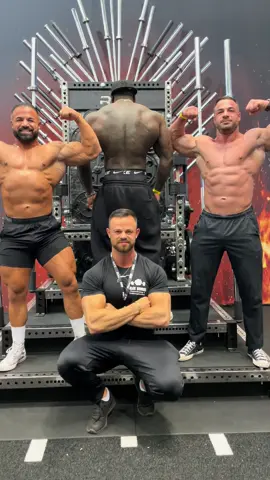 TEAM ALEX • • #bodybuilding#fibo2025#köln#germany#gym#muscles#gorilla#body#posing#bodypositive#power#video#fyp#fyppp#viedo#VoiceEffects#bestercoach#tiktok#bodybuildingmotivation#travel#mens#fire#followe#countryhumans#bestcoach#muscularphysqiue#classic#bodybuildingclassic#@alexhenkel_fitness 