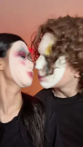 When two walking red flags start dating…🧶🪡🚩 #yarndoll #yarnmakeup #yarn #makeup #makeuptransition 