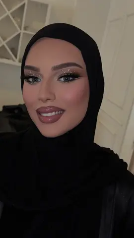 Makeup on this beauty🤍🫶🏻 #fyp #trendingvideo #elonagrezdamakeup #hijab #hijabstyle #makeup #beauty 