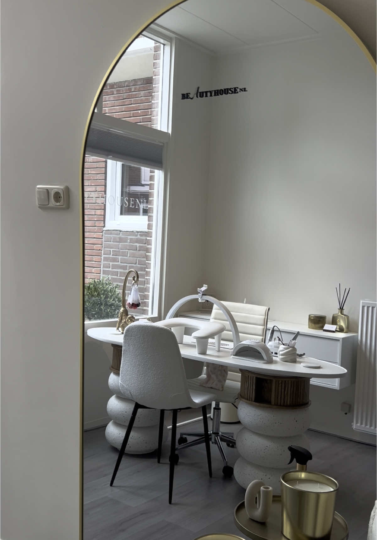 Created my dream salon at 23 🤍✨ #dreamsalon #beautysalon #beauty #fyp #fypp #foryoupag 