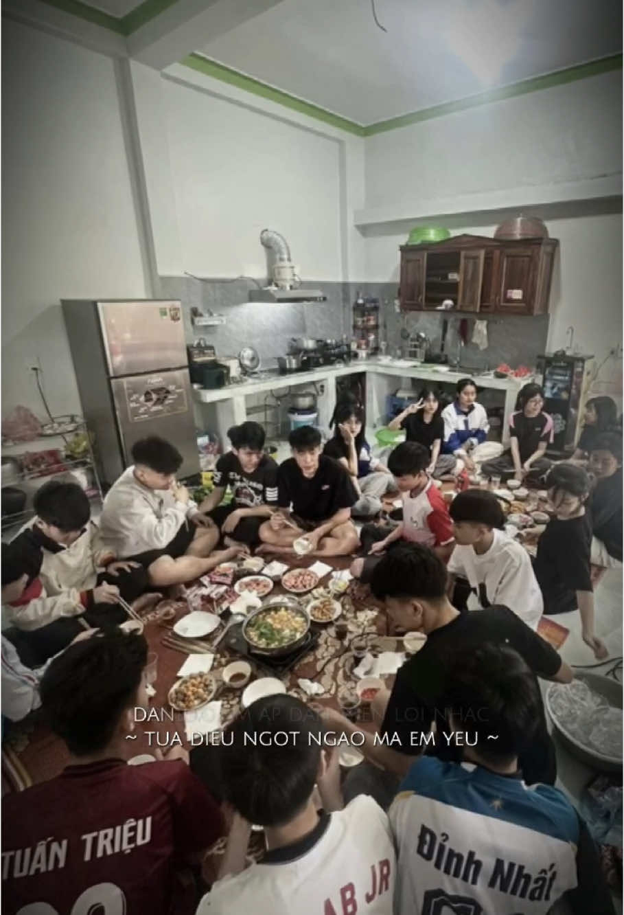 đi ăn với lớp điii 🤪 #xh#a1lnc#cute 