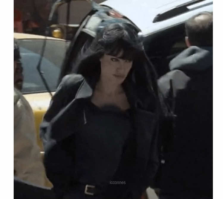 #angelinajolie 