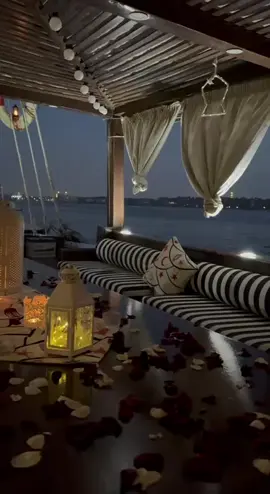 استمتعو بخروجتكم وسط النيل في مركب خاصه بيكم مع اجواء النيل المميزه 😍⛵️ تقدرو تحجزو ▪️ فطار▪️ غداء▪️رحلة عشاء رومانسي▪️رحلة عيد ميلاد 🔸للحجز والاستعلام :01019686822 -0109581015001069692457 🔹العنوان: 33 كورنيش النيل المعادي بداخل مرسي حكاوي بجوار بلو نايل .#almarkeb #egypt #celebration 