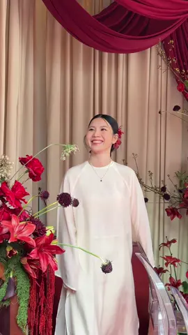 Layout thật trong dành cho cô dâu Trang trong lễ ăn hỏi sáng nay🌸 Makeup / Uyen Tran Makeup Studio Planner / Mơ The Planners Áo dài / WEPHOBIA #uyentranmakeupartist #makeupcodau #bridalmakeup #weddingmakeup #codau #makeup 