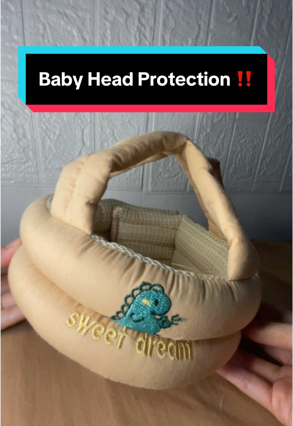 Another MUST HAVE as a mom! For your baby’s safety ‼️ #babymusthave #babysafety #headgear #babyplaying #babywalking #musthave #affiliate #tiktokaffiliate 