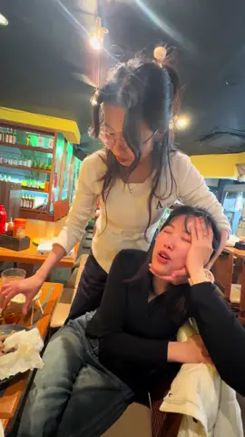 Trên công ty thì chị chị em em =))) trên bàn nhậu chị xin rồi vẫn đổ vào mồm chị bằng được . Chị em cây khế 🙂#xuhuong #nhậu #say 