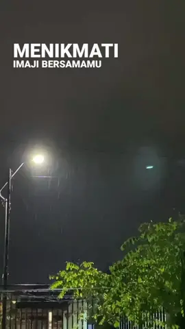 #komang #raimlaode #lesungpipi #lagu #terindah #hujanmalam #fypdongggggggggシ #xybca #fypシ゚ #fyppppppppppppppppppppppp #foryou #fypviralシ #viral #sulawesi #vibesmalam 