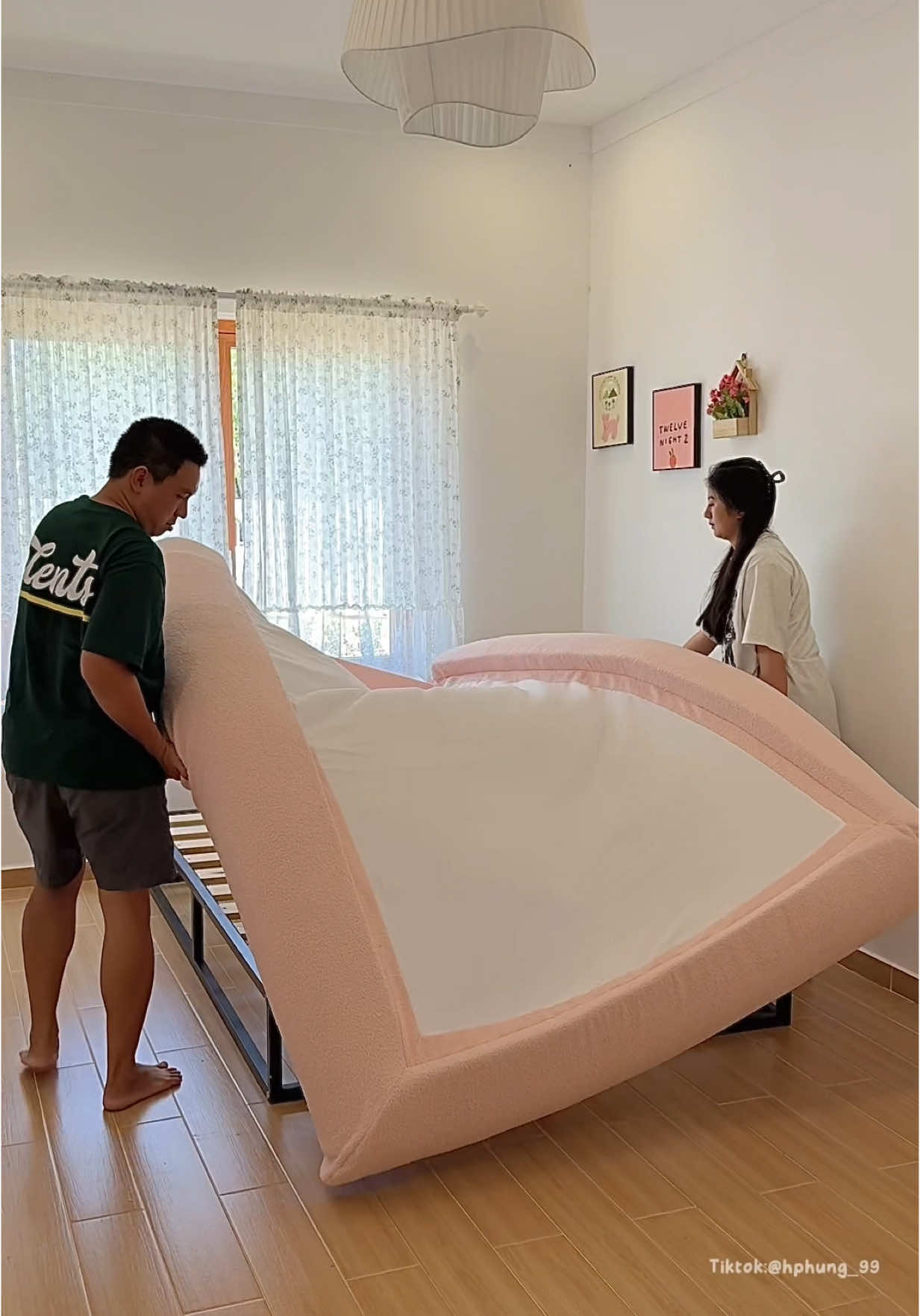 Biến hình cho em giường kẹo dẻo màu hồng quá là xinh 🫶 #homedecor #decorphong #phungreview #xuhuong 