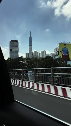 Giá như có thể khóc, anh đã khóc thật lâu..