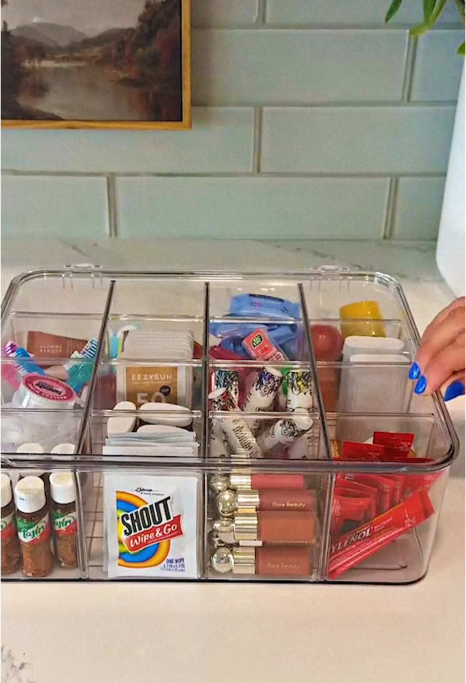 ASMR Guest Bathroom Restock 🎀🎀🎀 #asmr #asmrvideo #asmrtiktoks #asmrtiktoks #asmrrestock #restock #restocking #restockasmr #restockwithme #guest #guests #guestbathroom #guestbathrestock #momlife