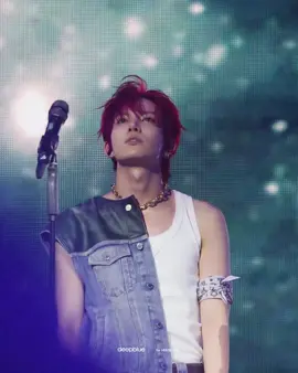DAMN THE GUY WITH RED HAIR, LEE HEESEUNG!!! #enhypen #enhypenincoachella #heeseung @enhypen 