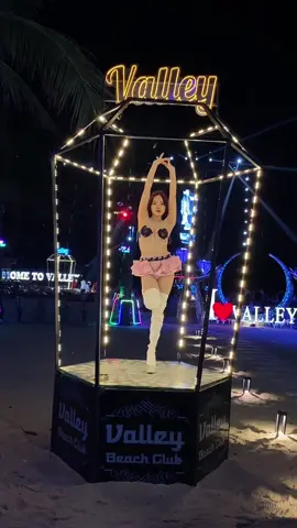 Trâm Anh#tramanh#valleybeachclub#dance#fyp#trend#xuhuong#xuhuongtiktok 