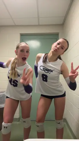 Haters gonna hate #volleyball @aubrey💐💗 