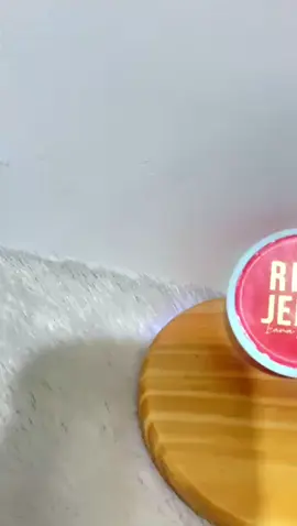 red jelly itana membantu merawat skin barrier kulit n cepat mencerahkan bikin glowing #itanaskincare #redjelly #redjellyitana #moizturizer #moisturizer #moisturizerviral #redjellymsglow #redjellybpom #redjellyglowing #pemutih #pemutihwajah #pemutihkulit #murahnikmatlezat 