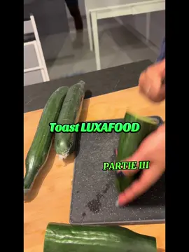 Partie 3 Toast cocombre, riz, crevette  Miam miam  #FoodLover #pourtoii #fyppp #luxafood #VoiceEffects #recettefacile #healhtyrecipes #sains 