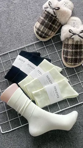 Set tất hàn cổ cao 5 đôi #vochannucocao #settat #tatmuahenu #tattron #tatxinh #tatcocao #tathanquoc 