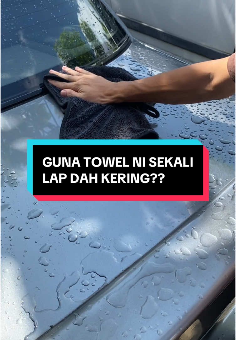 Kalau korang cari towel yang daya serap dia tinggi try pakai towel ni. Memang function, sekali lap pun dah kering #tualamicrofiber #microfibertowel #kainlapkereta 
