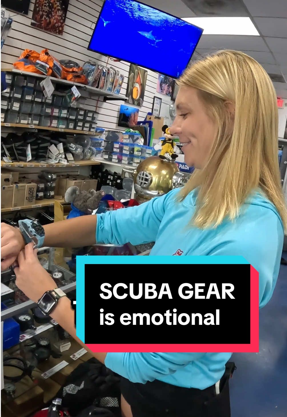 Divers gotta know when to “move on” from old dive gear in order to grow 🤷‍♂️🤿👌#scubabeer #scubamemes #scubatiktok #scubadiving #scubagear #scubadivingwithkenny 
