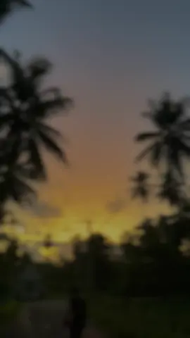 එක හිතකට ඇබ්බැහි උනාම මොන දේ උනත් දාලා යන්නේ නෑ.. එත් 😣💔  𝒟ℐℒ𝒜 𝓋𝒾𝒹ℯℴ 𝑔𝓇𝒶𝓅𝒽𝓎..  🫴📸 #දිලා #EnjoyLifeQuotes #enjoylife #timelapse #viraltiktok #backgroundvideo #music #fhotoshoot #foryou #LearnOnTikTok #sinhalaquotes @Shenuu💗🥤 @@D_E_D_U_🤍 