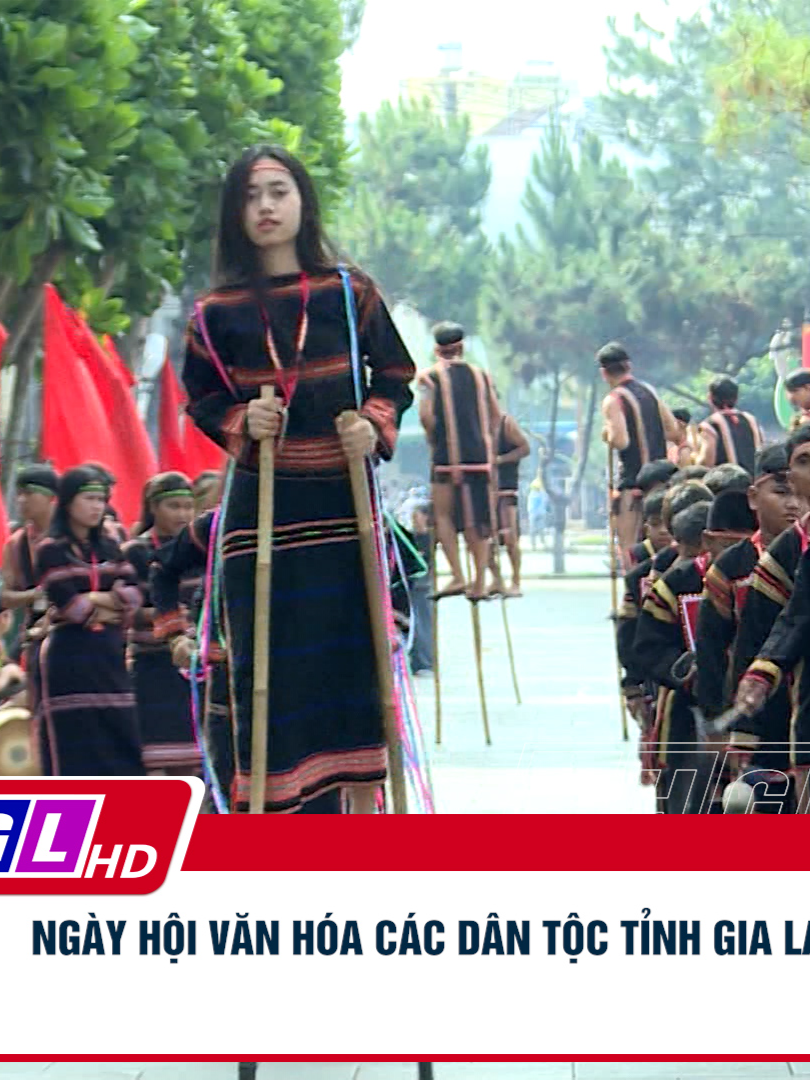 Sau 2 ngày diễn ra nhiều hoạt động với đa sắc màu văn hóa các dân tộc trong không gian đậm chất văn hóa của Quảng trường Đại Đoàn Kết (TP. Pleiku), hôm nay (13/4), Ngày hội Văn hóa các dân tộc tỉnh Gia Lai lần thứ IV năm 2025 do Sở Văn hóa, Thể Thao và Du lịch tỉnh Gia Lai tổ chức đã khép lại thành công tốt đẹp. #truyenhinhgialai #gialai #thgl #gialaitv #tintuc #vanhoa #xahoi #kinhte #chinhtri #bahnar #jrai #dulich #dantocthieuso #quangtruongdaidoanket #pleiku