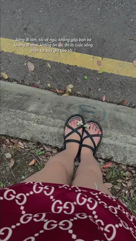 #CapCut Khii Em buồn thì Tiền sẽ làm bạn với e 💋 #34_chào_mọi_người #🥰MãiYêu 