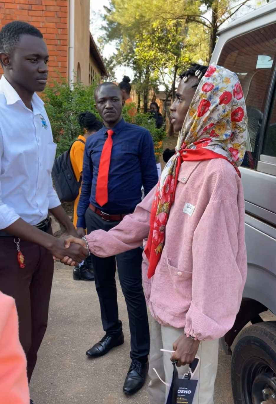 MINISTER OF STYLE IS COMING TO A SCHOOL NEAR YOU🔥🔥 #taysosho #foryoupage #foryoupage❤️❤️ #uganda #ugandanstiktok #ugandatiktok🇺🇬 #fashiontiktok #fashion #designer #prom 