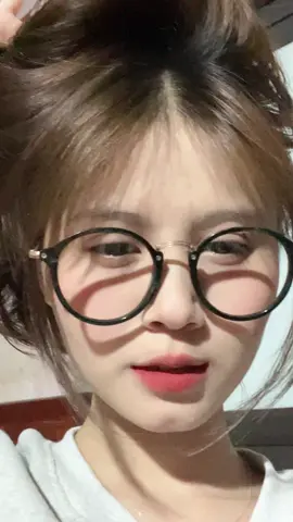 ai còn nhớ nhỏ này:))