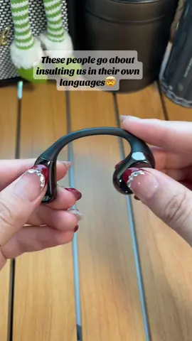 HYUNDAI Space-Y3PRO OWS is my travel essential! Understand any conversation, anywhere. Perfect for solo adventures. Grab yours today! #earbuds #smarttravel #techfinds #digityao #ttshopfinds1348 