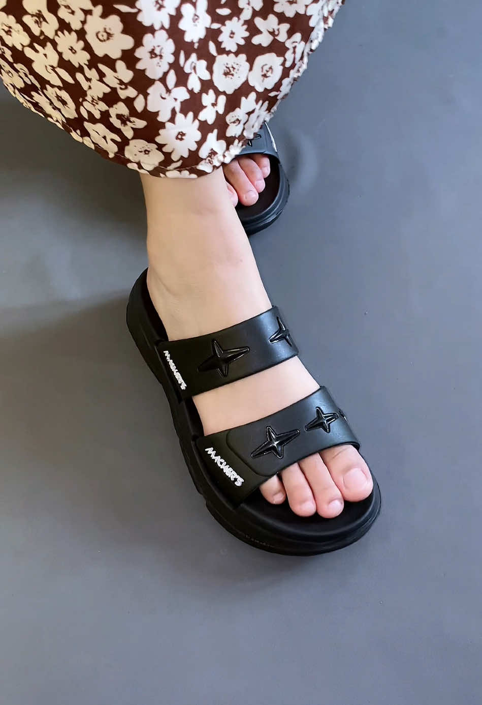 Pliss nemu sandal 27ribuan secakepp iniiiii😭😭 #sandal #sandalwanita 