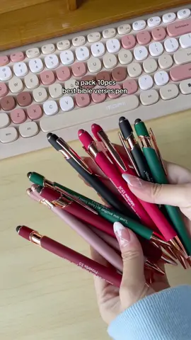 you sign get this bible verse pen set for student or work 🖊️literally it’s great gifts idea for someone 🙌🎁 #biblestudy #pen #schoolsupplies #giftideas #tiktokmademebuyit #spotlight #fyp #tiktokshopmothersday #dealdrops #musthaves 