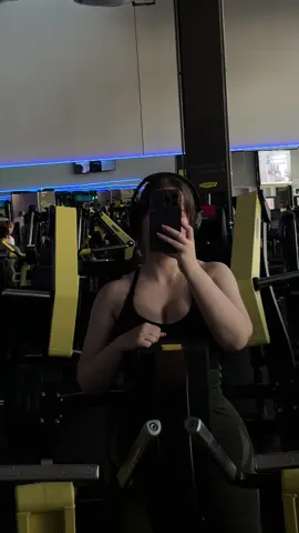 #trainingday #workoutmotivation #gymmotivation #GymTok #gymgirlsoftiktok #italia 