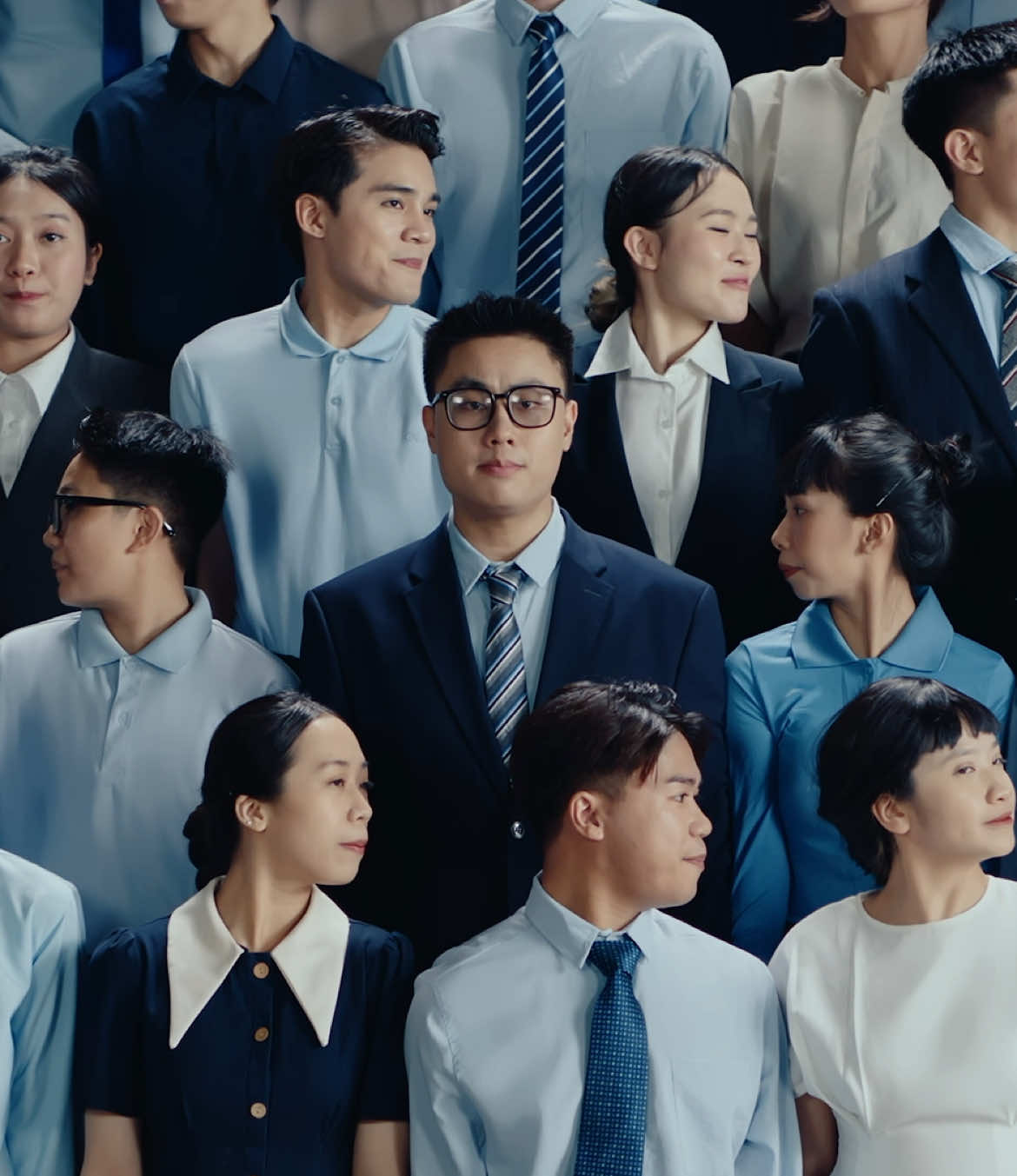 TVC Hoà Phát “Chất Thép Hoà Phát - Năm Châu Gật Đầu” được sản xuất và đạo diễn bởi Antiantiart  #antiantiart #tvc #hoaphat #production #house 