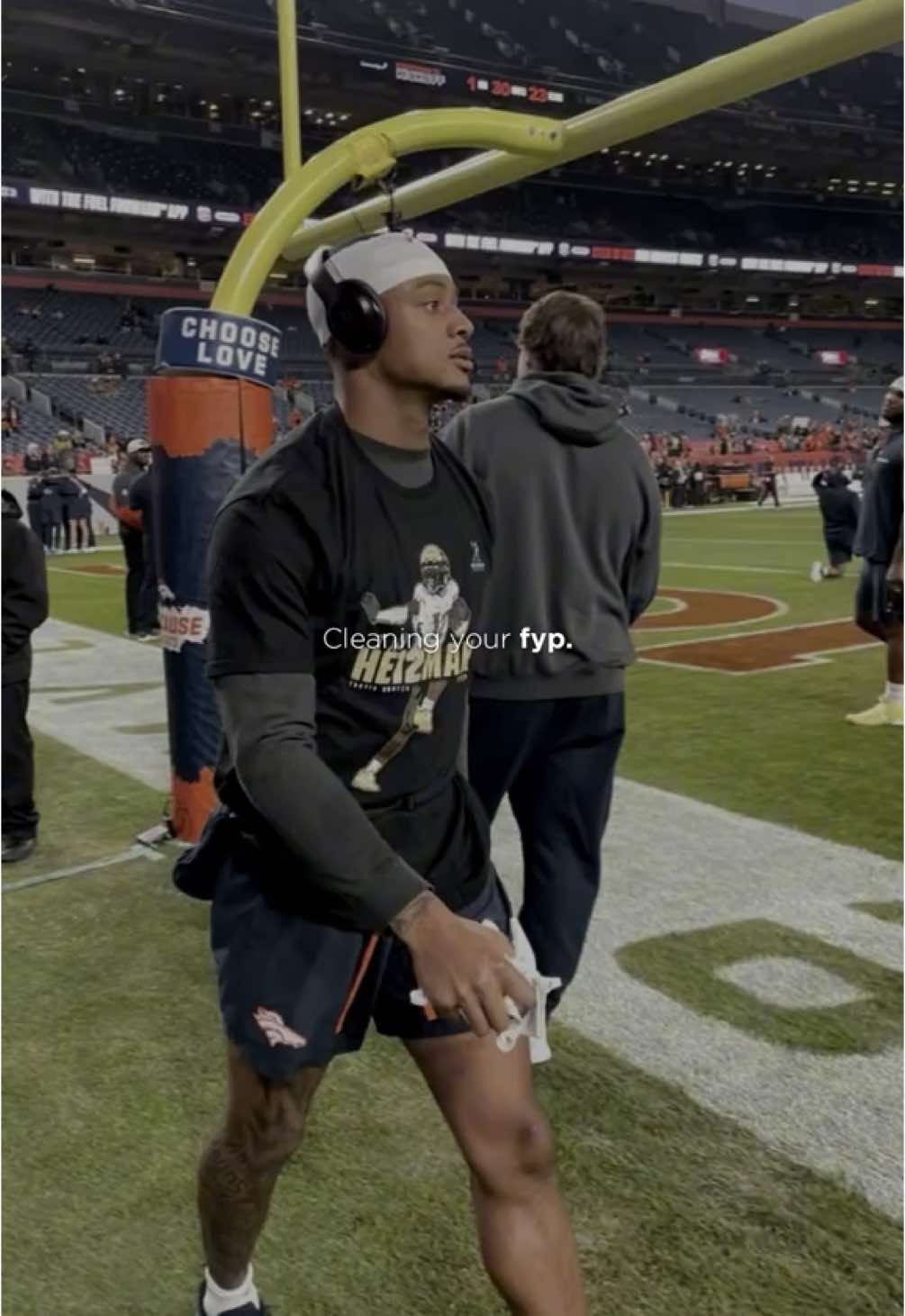 Target audience reached ?  #americanfootball #nfl #growth #motivation #athletesinspo #football #athletelifestyle #dockery #overtime #2025 #szn #gameday #nfldraft2025 #CollegeFootball   Athlete, Sports, Mindset, Football, Dreamchaser, Nutrition, Gym, NFL, Tom Brady, Super Bowl, Chiefs, American Football, D1, Highschool Football  