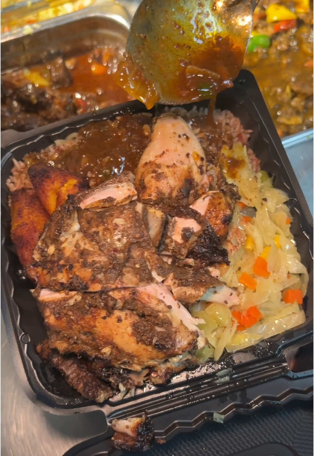 Some of the BEST JERK CHICKEN in NYC from Jerk House in NYC’s Midtown Manhattan! 🍗🔥🍗🔥 #DEVOURPOWER #fyp #foryou #foodies #foodblog #jerkchicken #jerkhouse #newyorkcity #nycfood #nyc #chicken #riceandpeas #jerkhousenyc #jerksauce #midtown #midtownnyc 
