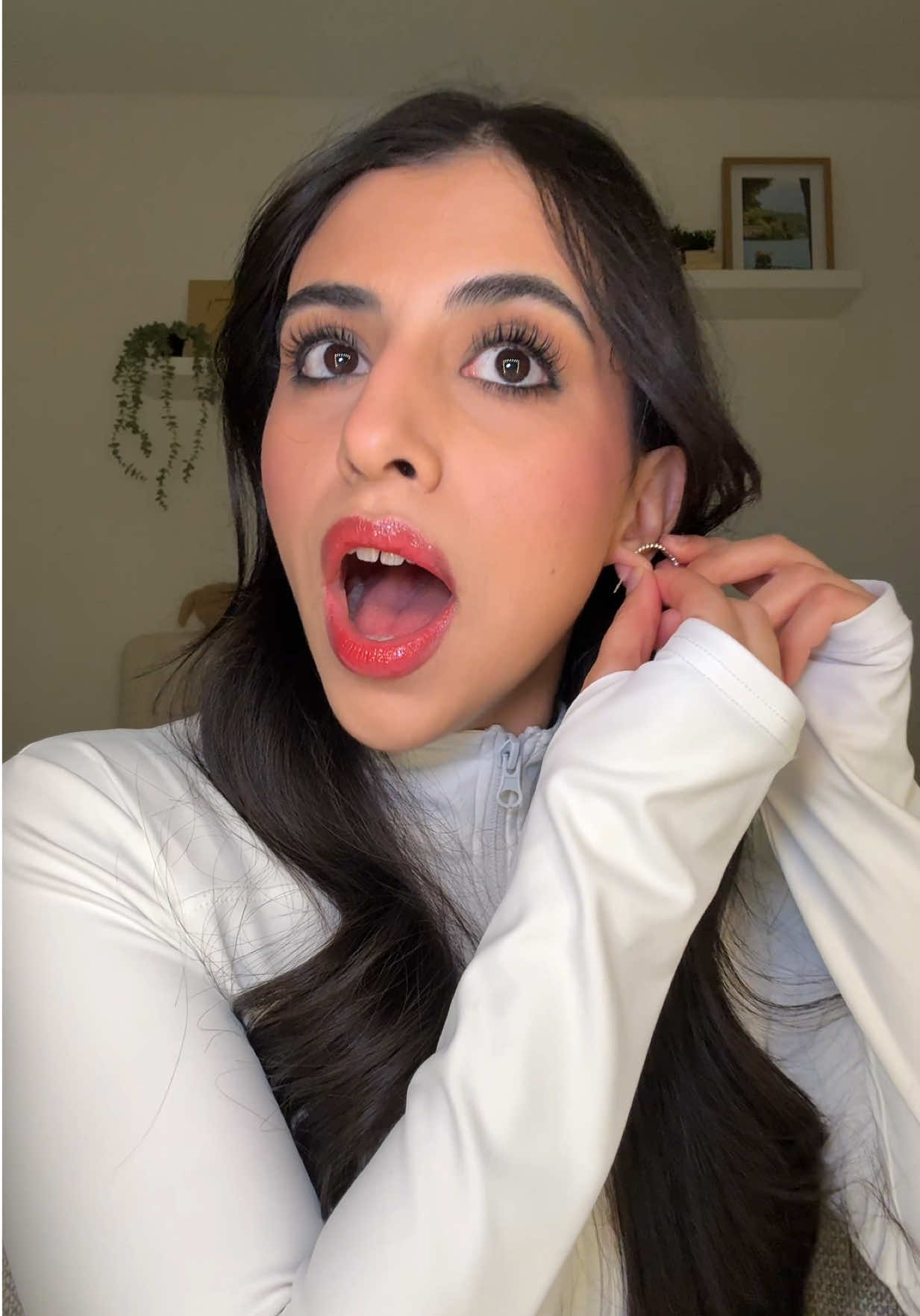 شكلي حلو بالحلق ؟ 🥲 #esraanabil 