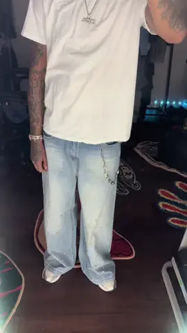 Jeans hard 🔥 #baggyjeans #y2kfashion #aelfriceden 