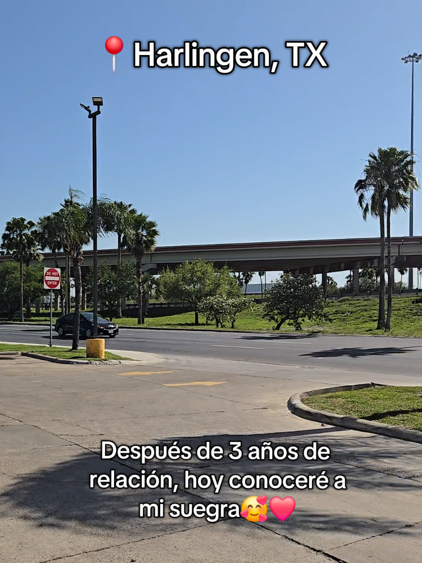 Estaba bastante nerviosa, en mi voz se puede notar jaja🥹❤️, pero tuve la oportunidad de conocer a personas muy lindas y maravillosas, encantada de conocer a mi suegra🥰  #22y61 #novios #suegra #texas #famosos #fyp #tiktokviral #viral #paratiii #foryoupage #xcyzba #paratiiiiiiiiiiiiiiiiiiiiiiiiiiiiiiiiii🦋 #todos #amor #nervios #emocion @🌹👑Rey&Maria👑🌹 