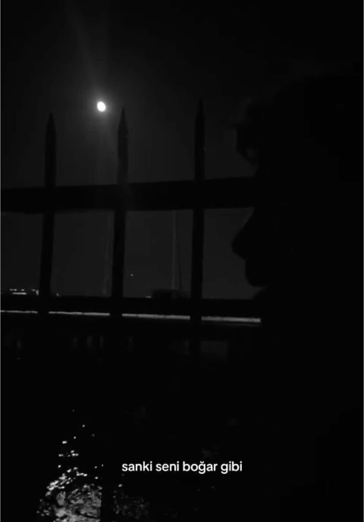 Büklüm büklüm 🥀 #fy #keşfet #fypシ゚ #keşfetteyizzz #kesfet #müzik #şarkı #trendviral #foryoupage #aytasözeri #sezenaksu 