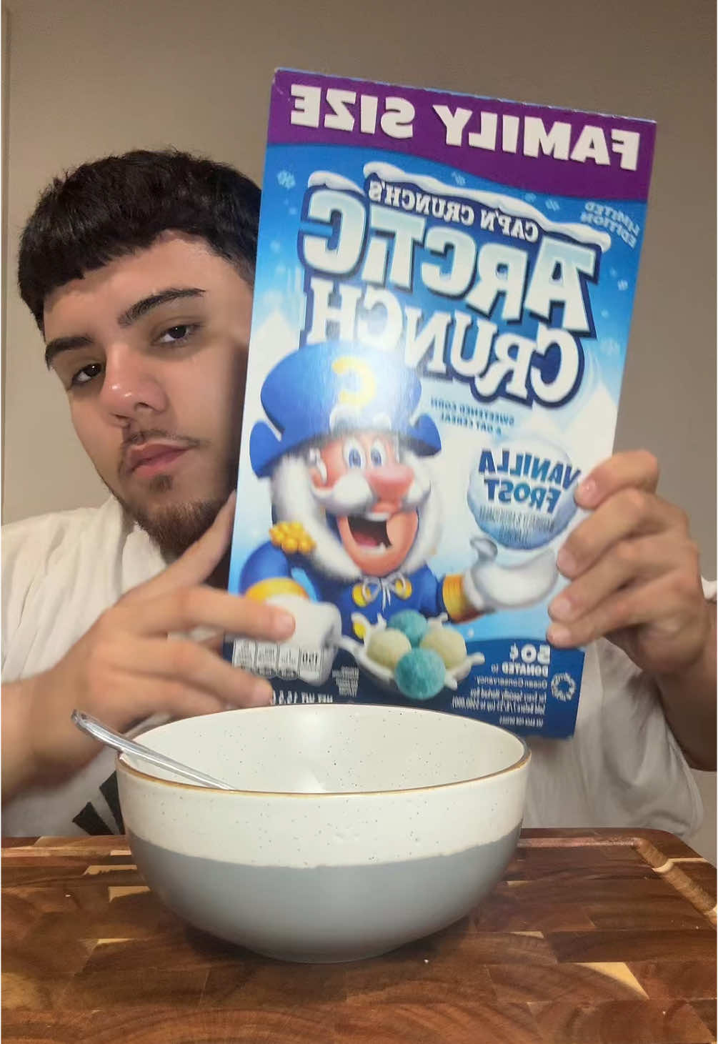 The best cereal #fyp #Foodie #trending #eating #viralvideo #fypシ #fypage #fypage #foryoupage #FoodTok #2am #mukbangeatingshow #creatorsearchinsights #mukbang #asmreating #asmr 