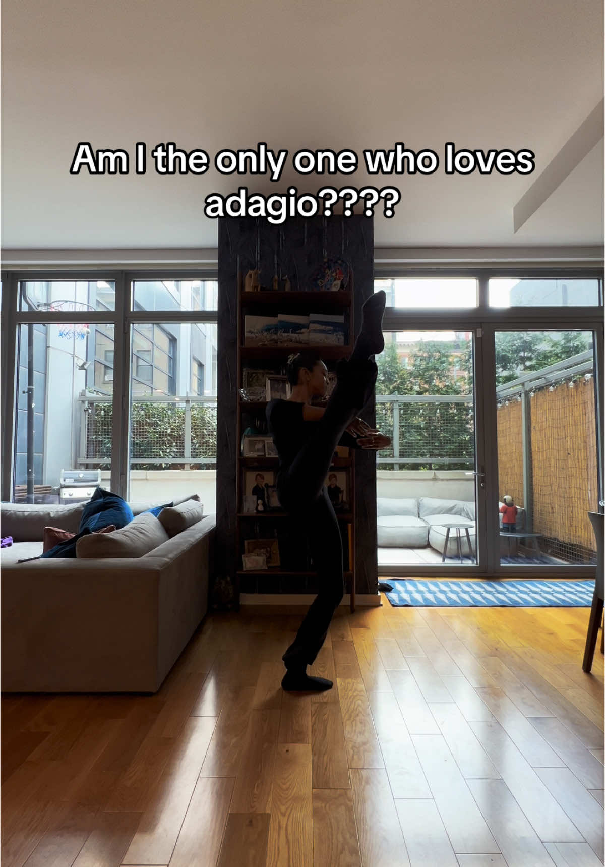 I never post dance stuff lol.. real ballet core #ballet 