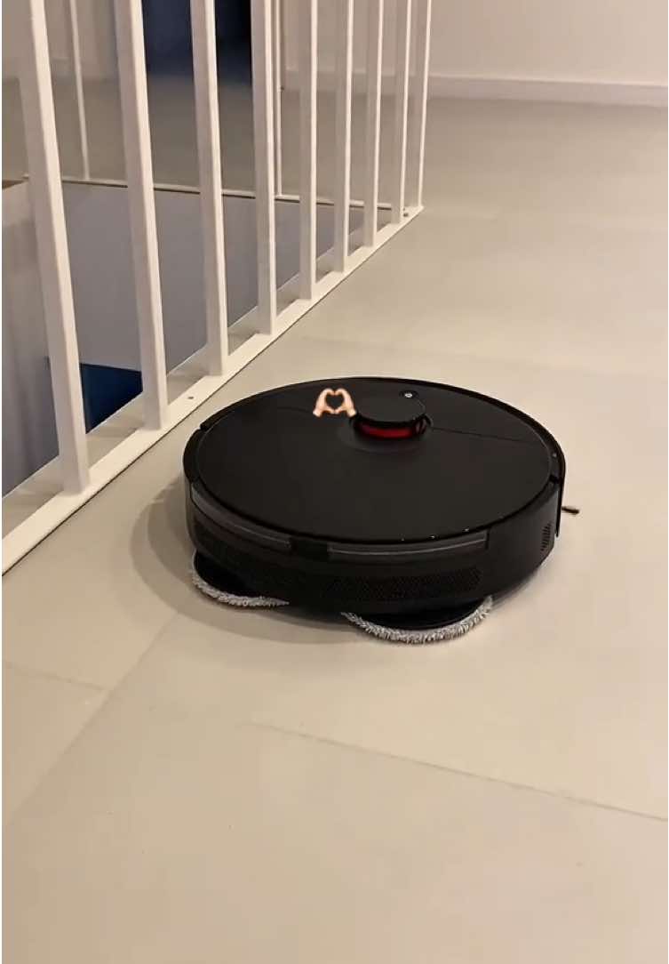 Review completo da melhor compra que fiz nos últimos tempos! XIAOMI S20+ 💫 Aspira e passa pano de forma muito eficiente. 🔗Link que comprei:  https://mercadolivre.com/sec/1tc1F4y #xiaomi #roboaspirador #aspiradorarobot #s20+ #limpeza #casa #faxina #Home #donadecasa #dica #mercadolivre #desconto #foryoupage 