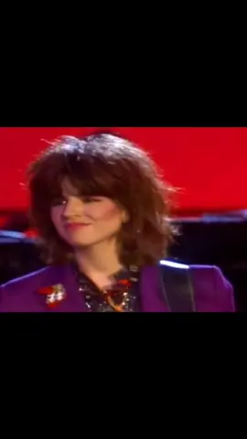 Got this song on repeat currently 😌🤘🏻 #thebangles #dollrevolution #michaelsteele #mickisteele #80s #80smusic #therunaways #edit #fyppp 