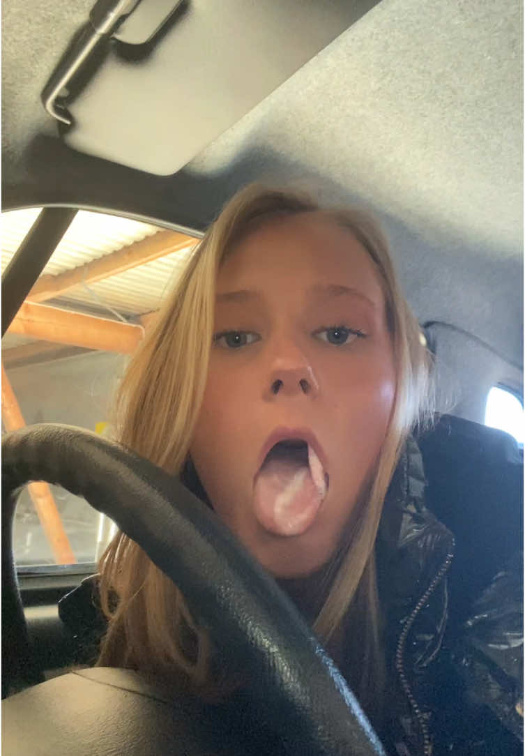 gnåg nogån nårf staktU