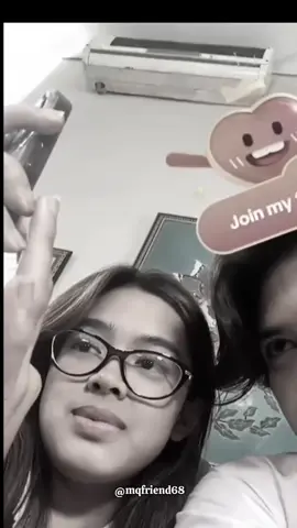 momen moqeel saling sharing handphone😬 #moqeel #mohanaqeela #mohan #aqeela 