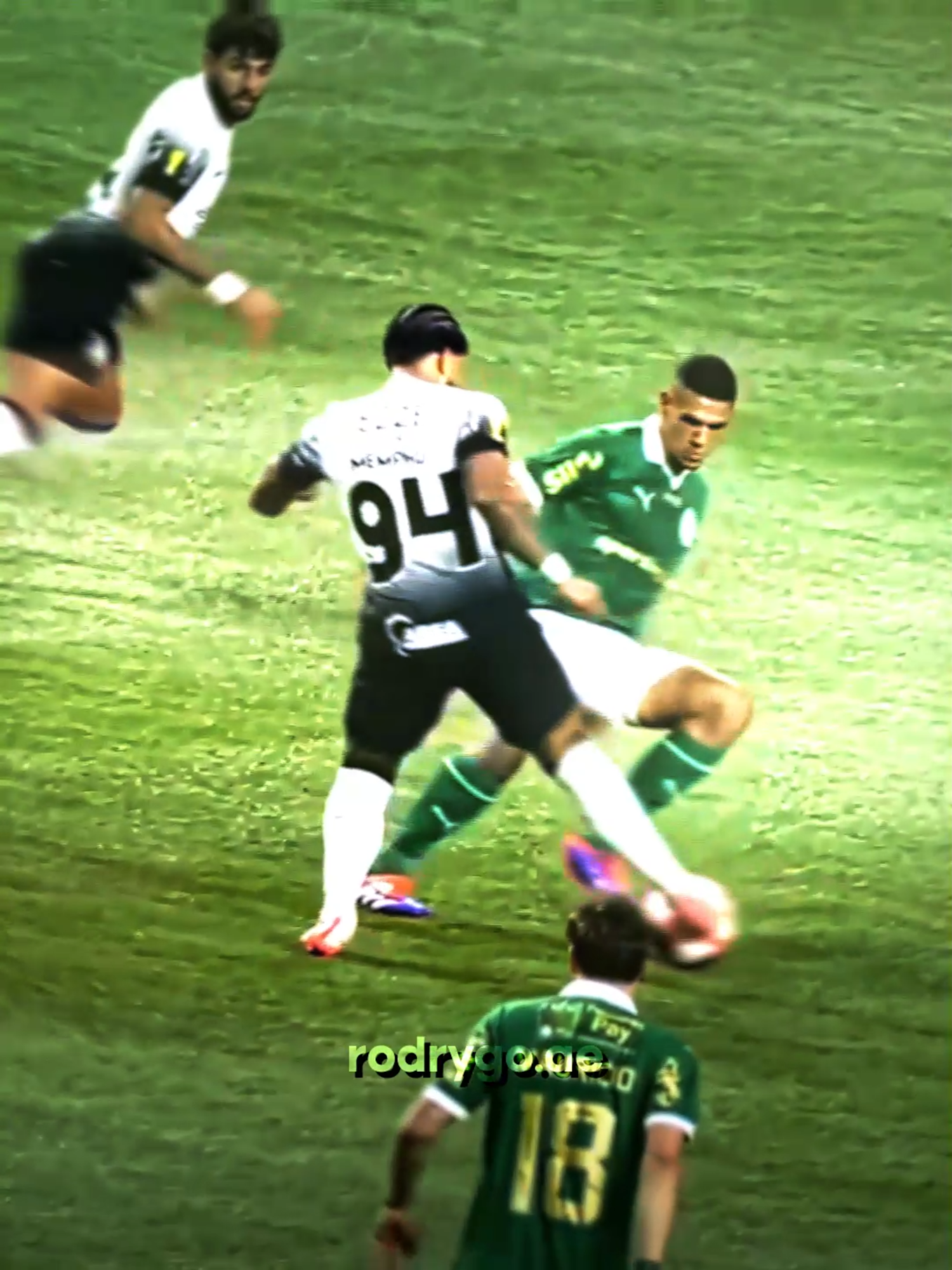 to de volta !!!#fyp #aftereffect #vaiprofy #vaiprofycarambaaaaa #aftereffectsedit #edit #footballedit #phonk #highquality #4k #rodrygo #domingo #yesterday #aaaa #viralizando #memphis #depay #corinthians #derby #fieltorcida