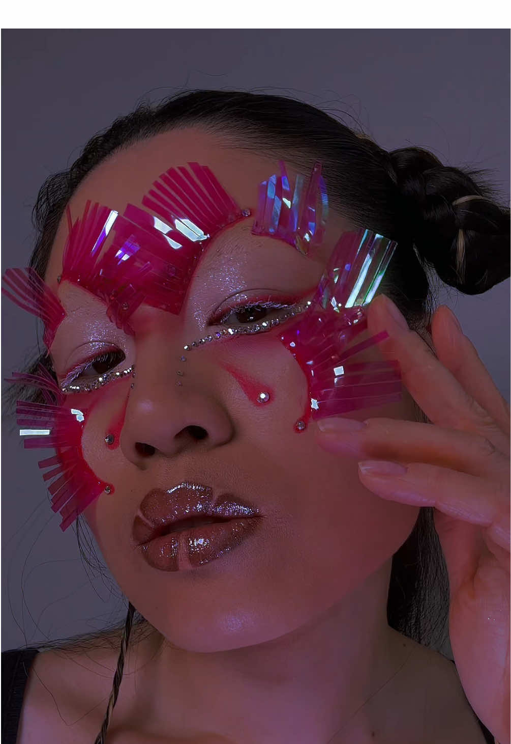 Pink Cyber Alien 🛸 #makeup #cybermakeup #cybergirl #cyber #futuristic #creativemakeup #pink #mua 